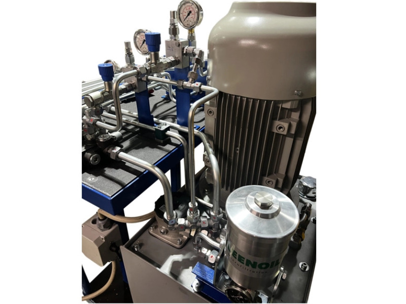 Hydraulikaggregat auf Werkstattwagen fahrbar 70x70x90 cm